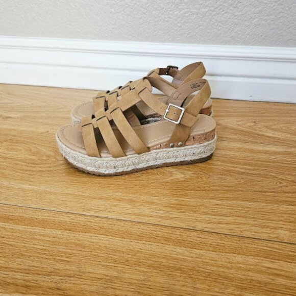 Soda Brown Espadrille Platform Sandals Women’s Size 6.5 Open Toe - Picture 1 of 11